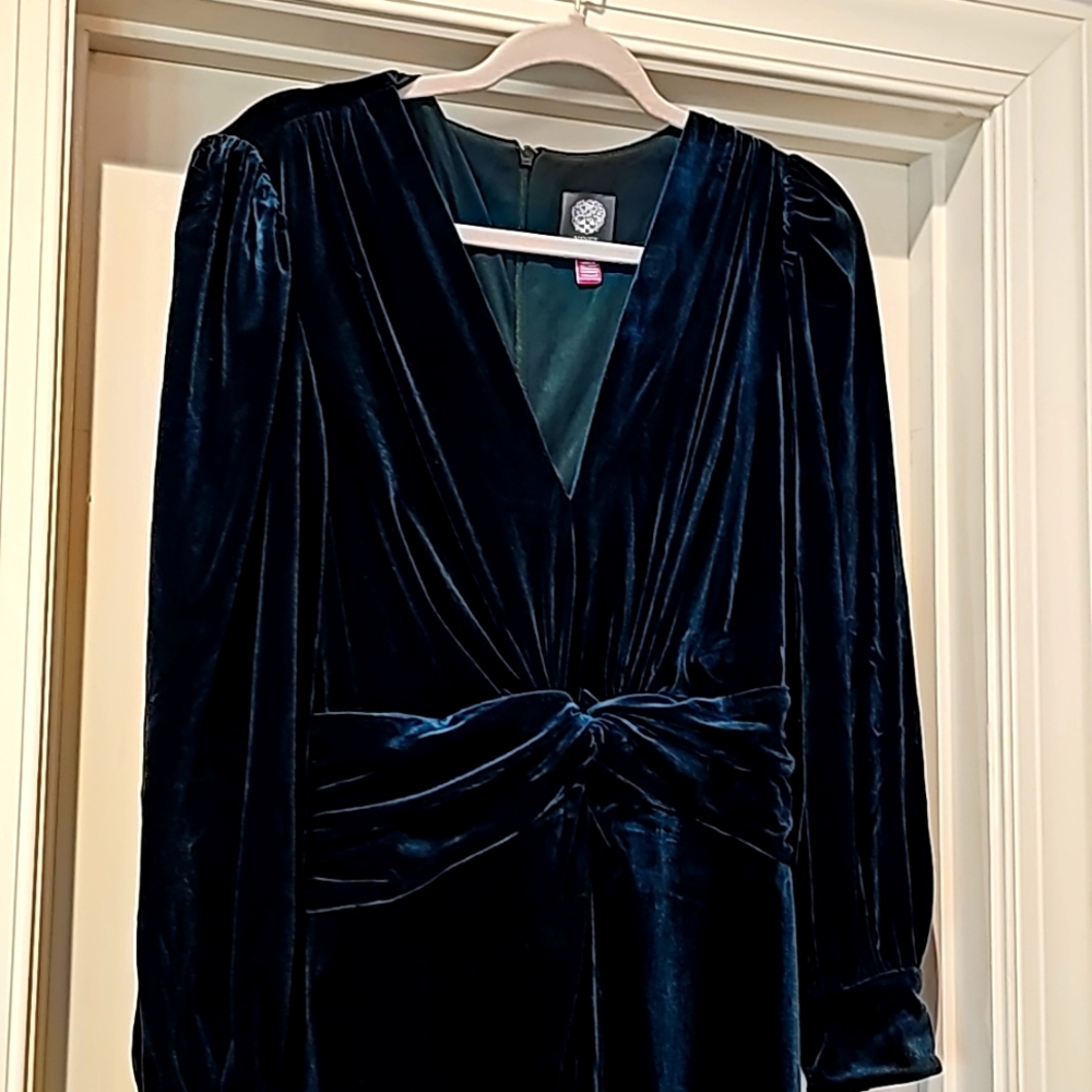 Velvet emerald green party dress